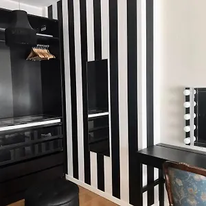 https://comodo-bilocale-nuovo-milano.it-lombardy.com