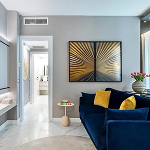 https://glaucia-home.it-lombardy.com